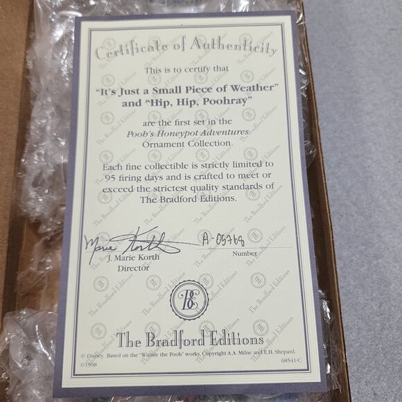 IT'S JUST A SMALL PIECE OF WEATHER & HIP HIP POOHRAY Ornaments Honeypot 68541 - Picture 6 of 8